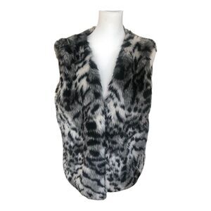 Universal Fashion Cozy Soft Winter Black‎ and White Faux Fur Cabincore Vest Sz M
